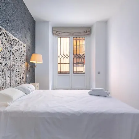 Homeabout Premium Malasana Apartment-2